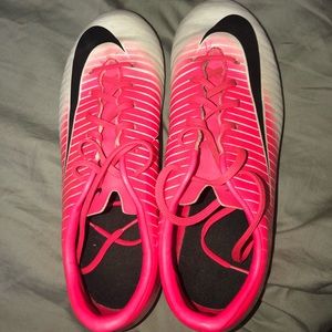 girls Nike soccer cleats